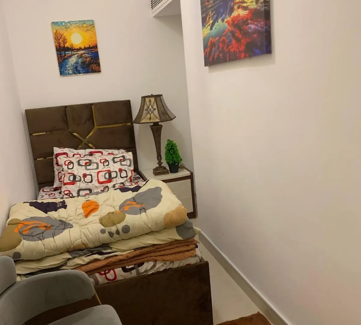 Homestay Frank Spaces Abu Dhabi